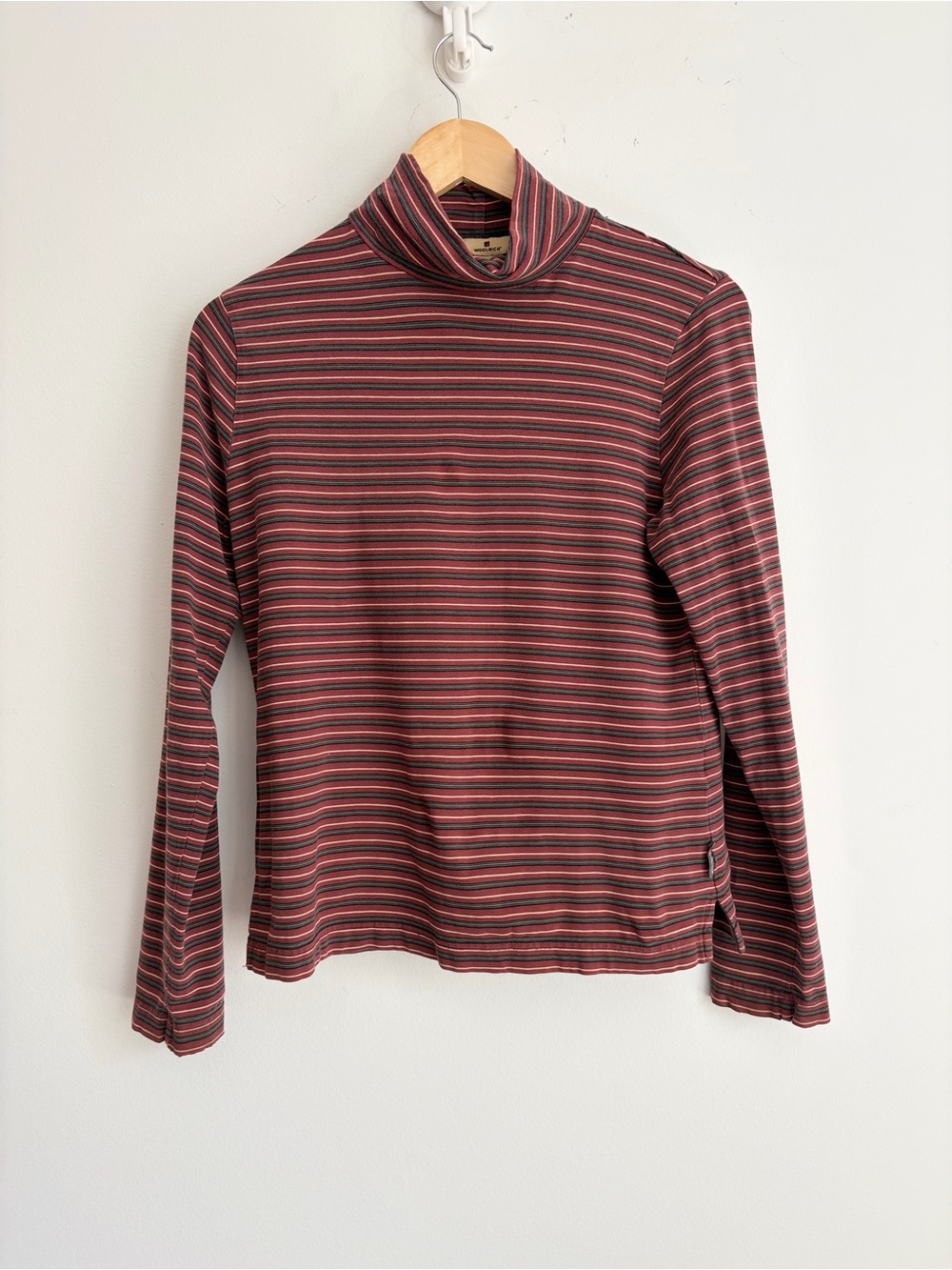 Vintage 1990s Woolrich Onyx Striped Dark Academia Turtleneck S